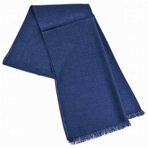 Gucci GG Logo Wool and Silk Scarf - Blue- 100% Authentic - Picture 2 of 9